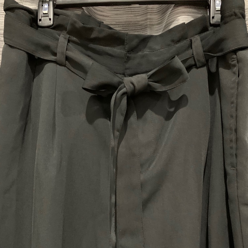 Black wide leg pant